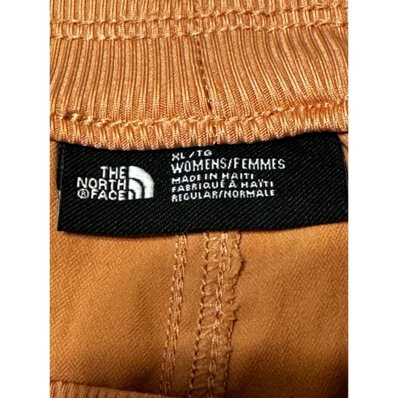 The North Face Women's Shorts XL Apricot Active Wear Shorts - Picture 8 of 8